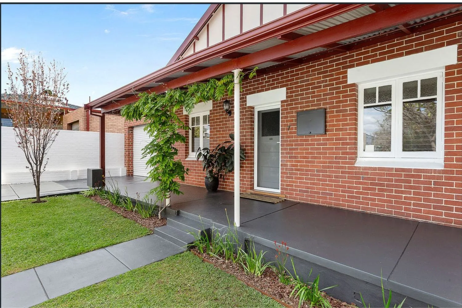 Concrete steps for a sloped Casula block near the river